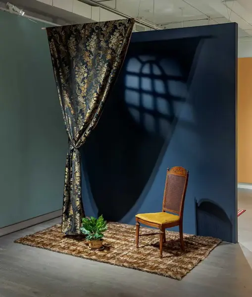 Karen Tam, the chrysanthemum has opened twelve times (installation detail 4), 2020. Photo: Toni Hafkenscheid.