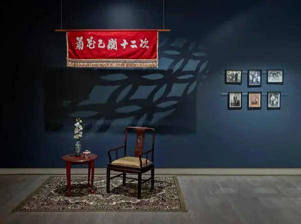 Karen Tam, the chrysanthemum has opened twelve times (installation detail 5), 2020. Photo: Toni Hafkenscheid.
